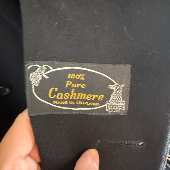 Vintage Men’s 100% Cashmere Black 3 Button Coat Slit in Back - Picture 3 of 17